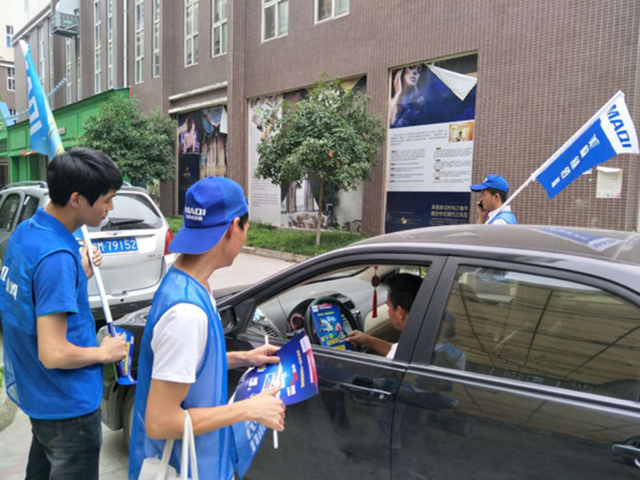 让拉斯维加斯9888智慧产品走进用户心中，拉斯维加斯9888成都经销商团队深入服企宣传推广智慧缝纫产品